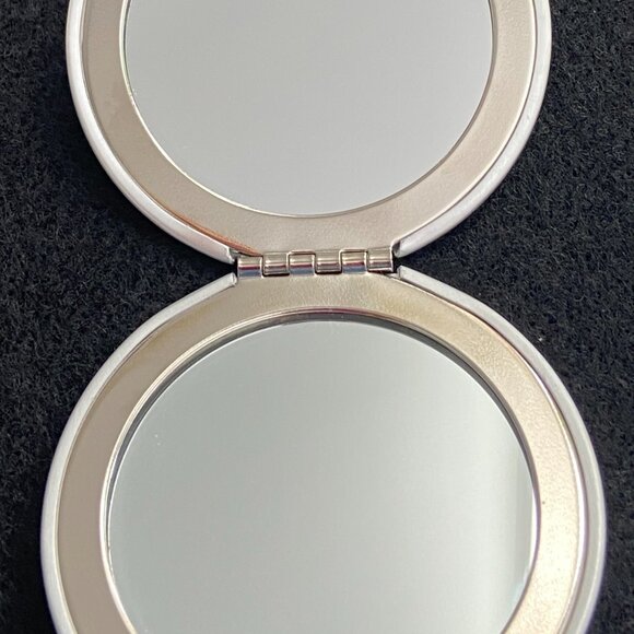 Collectible/Retired PANDORA Charms Bundle Including 18+ Charms with Bonus Gift - Picture 7 of 7